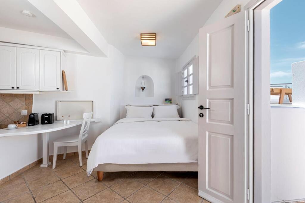 Calderas Hug & Panoramic Sea View - 3 Lux Suites Imerovigli  Dış mekan fotoğraf