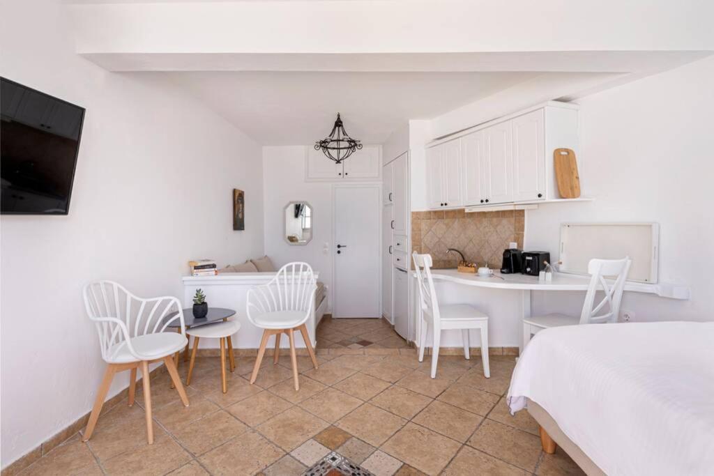 Calderas Hug & Panoramic Sea View - 3 Lux Suites Imerovigli  Dış mekan fotoğraf